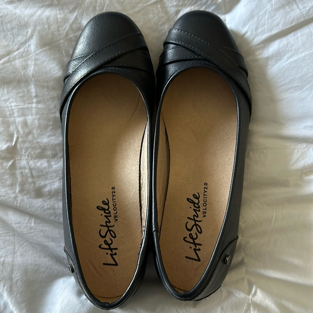 Woman’s size 9 Med. flats